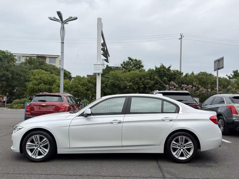 BMW 3 Series - фото 2