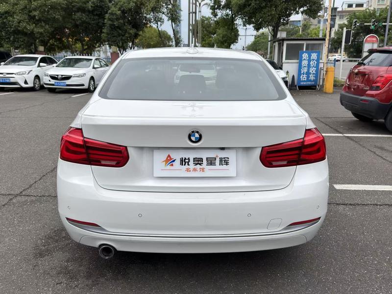 BMW 3 Series - фото 4