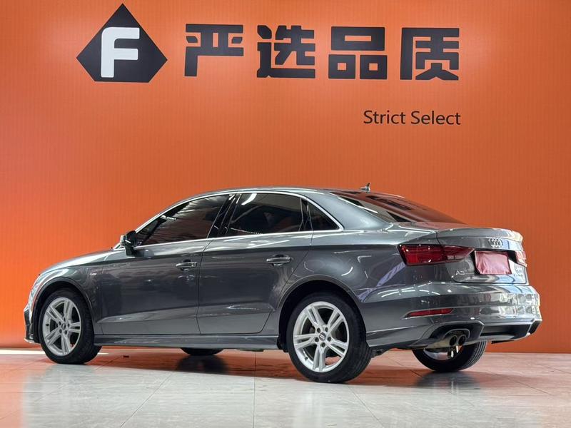 Audi A3 - фото 3
