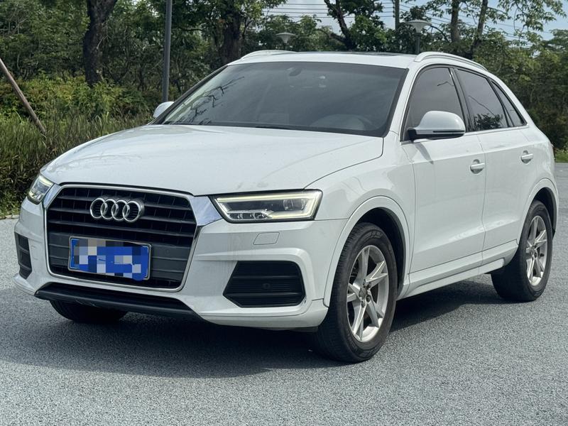 Audi Q3 - фото 0