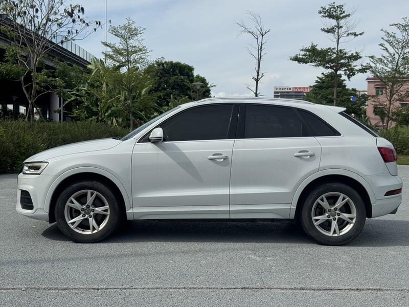 Audi Q3 - фото 3