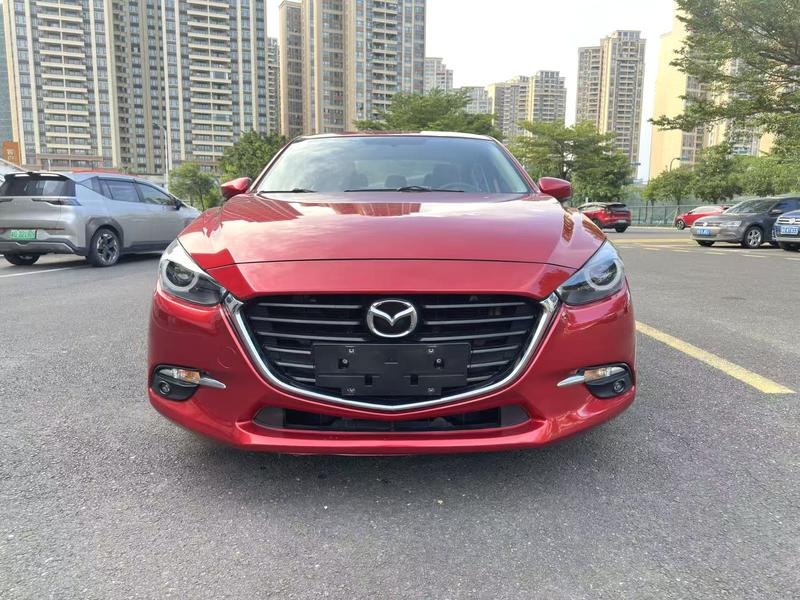 Mazda Mazda3 - фото 1