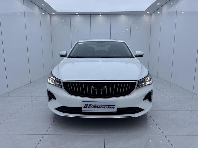 Geely Emgrand - фото 1