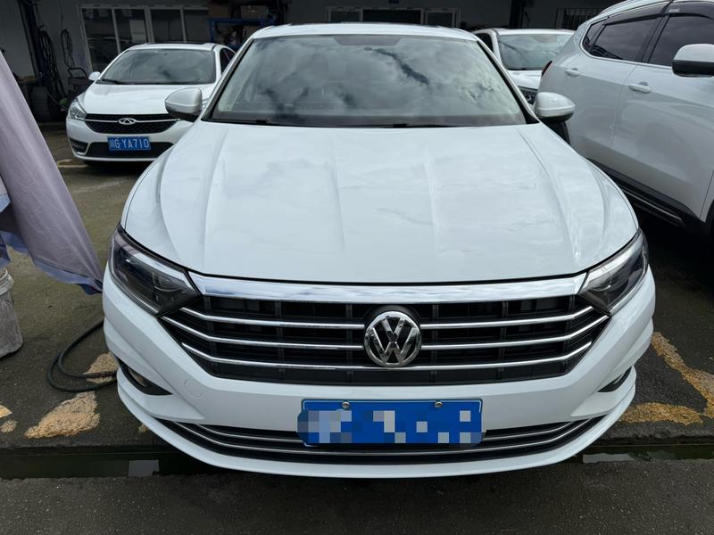 Volkswagen Sagitar - фото 1
