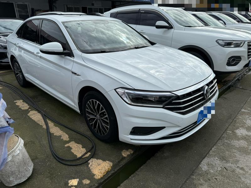 Volkswagen Sagitar - фото 2