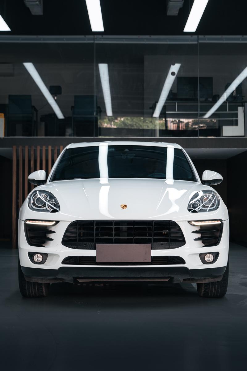 Porsche Macan - фото 1