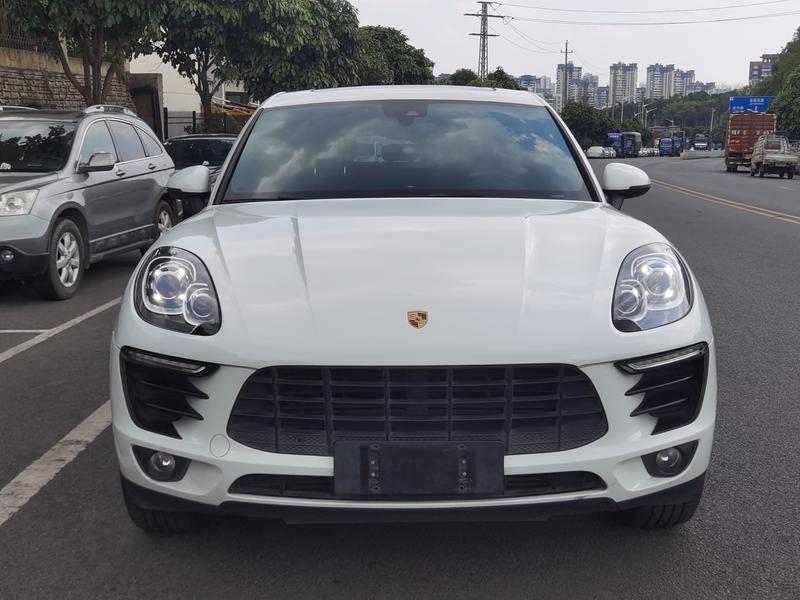 Porsche Macan - фото 1