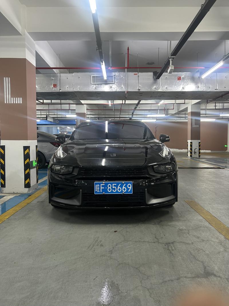 Lynk & Co 03 - фото 1