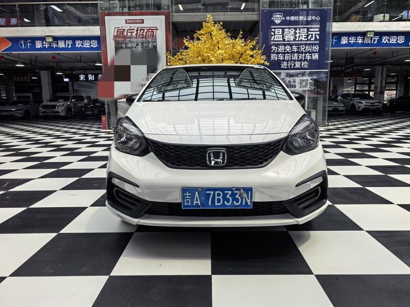 Honda Fit - фото 1