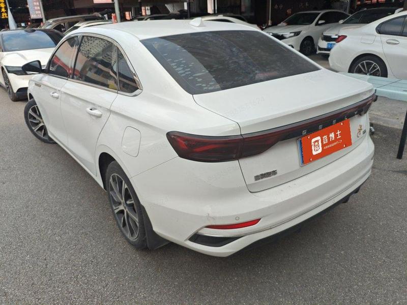 Geely Emgrand - фото 2