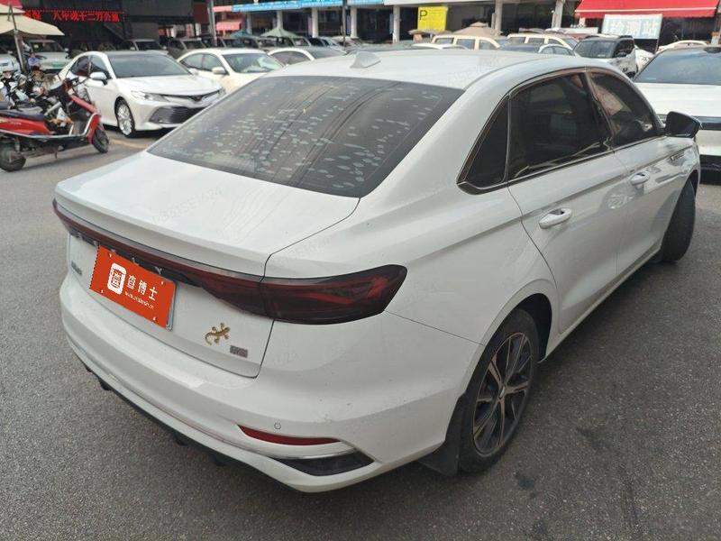Geely Emgrand - фото 3