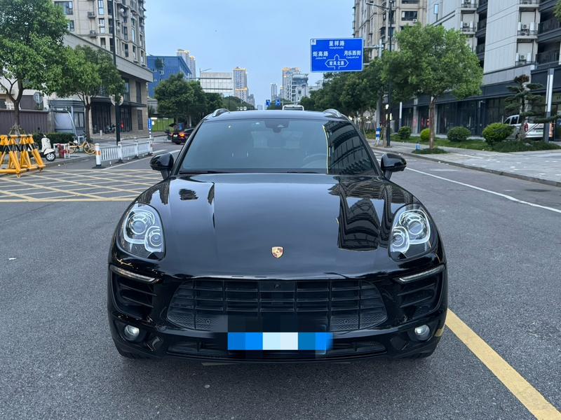 Porsche Macan - фото 1