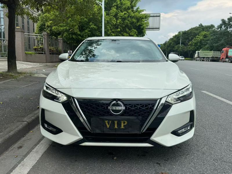 Nissan Sylphy - фото 1