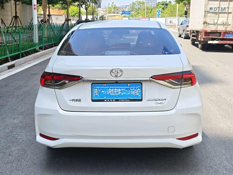 Toyota Corolla - фото 4