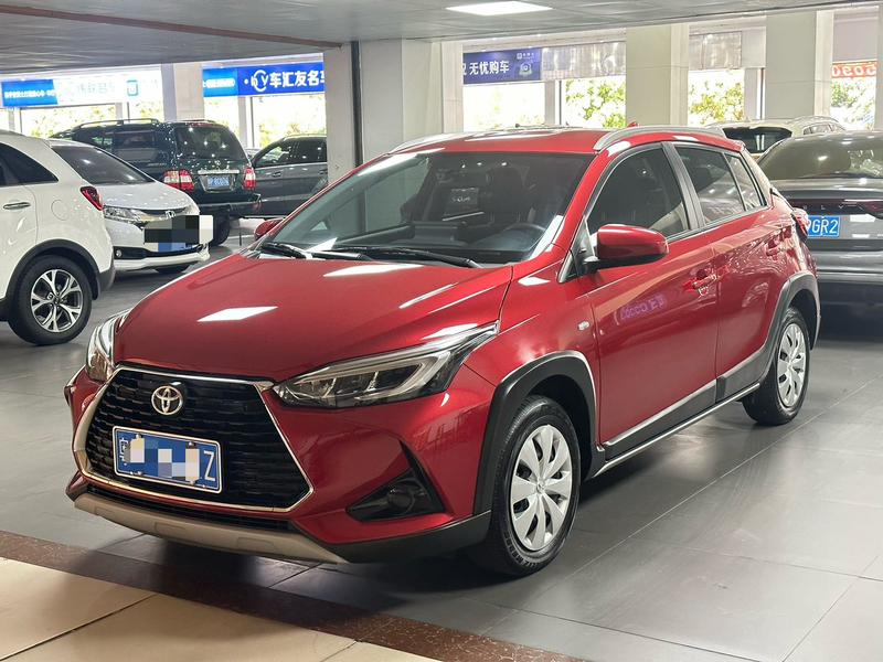 Toyota YARIS L - фото 0