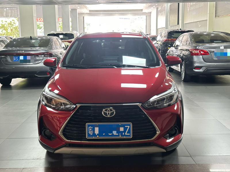 Toyota YARIS L - фото 1