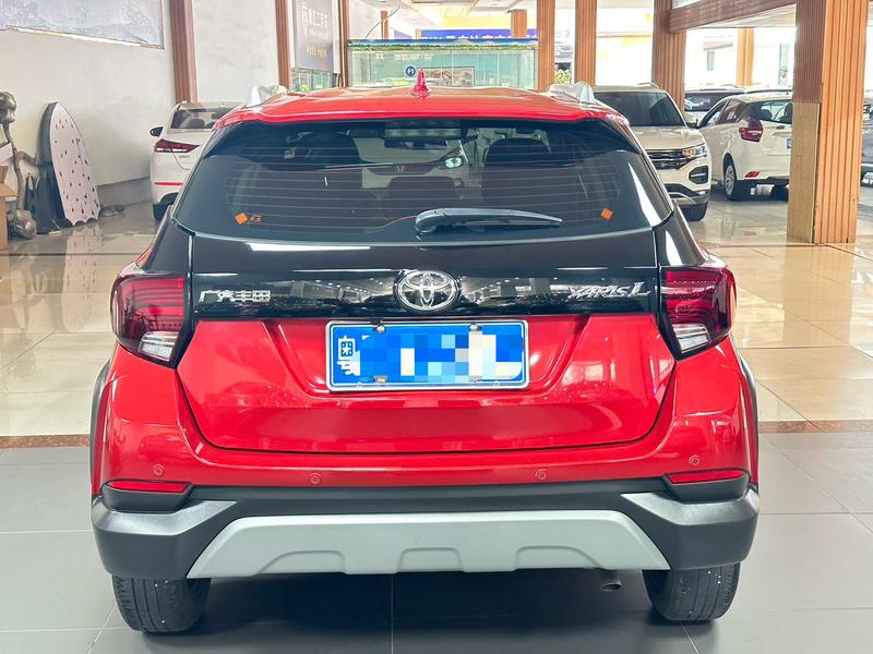 Toyota YARIS L - фото 4