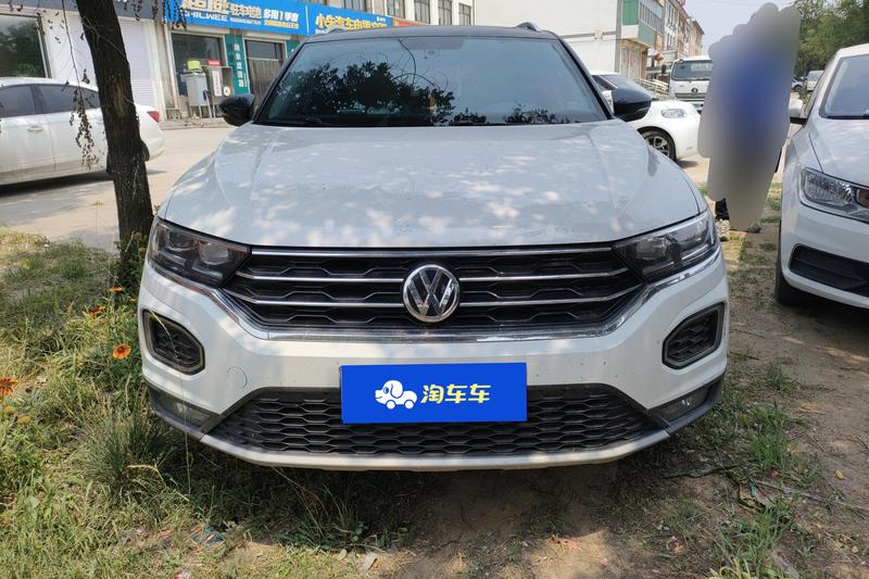 Volkswagen T-Roc - фото 1