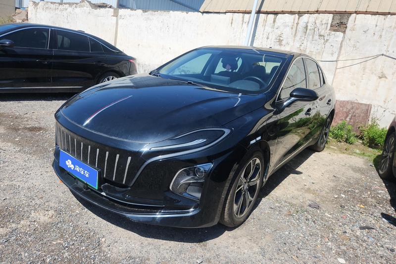 Hongqi E-QM5 - фото 0
