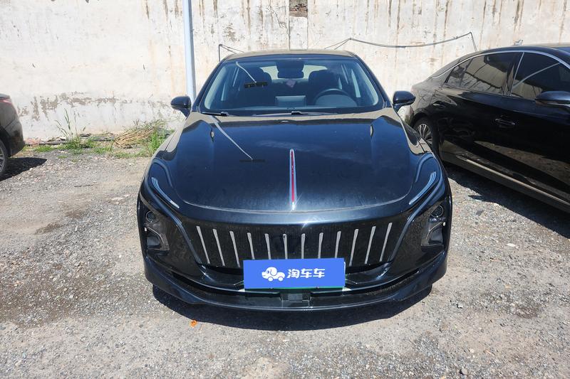 Hongqi E-QM5 - фото 1