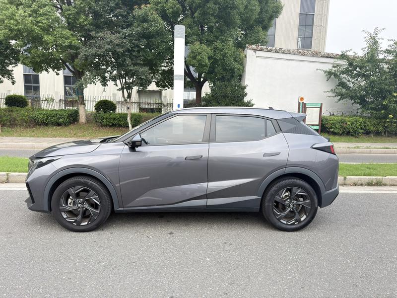 GAC Trumpchi GS3 - фото 3