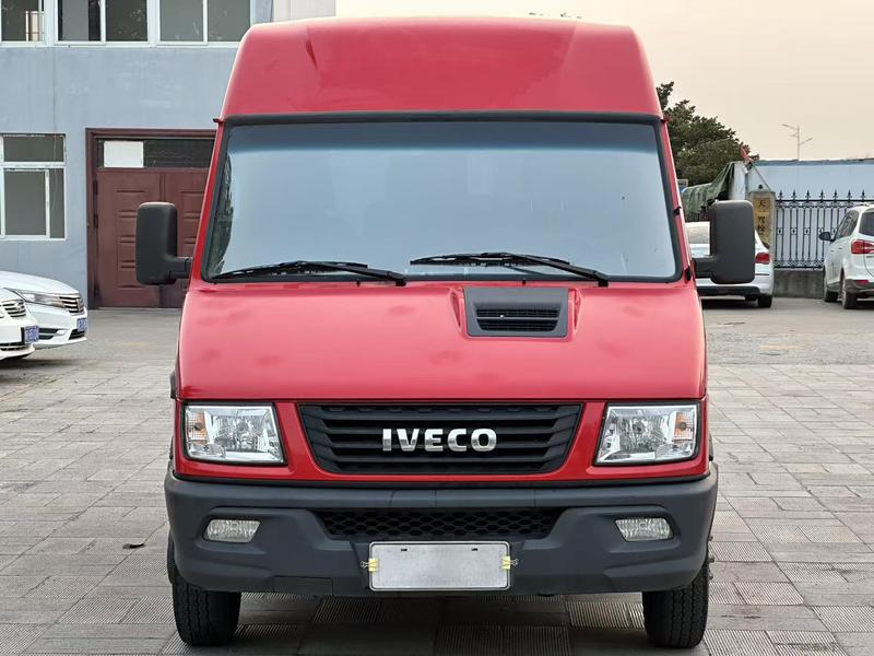 Iveco Daily - фото 1