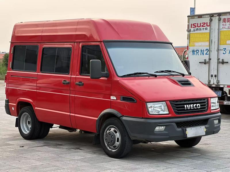 Iveco Daily - фото 2