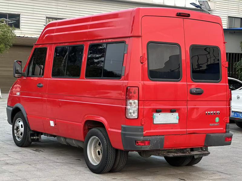 Iveco Daily - фото 4