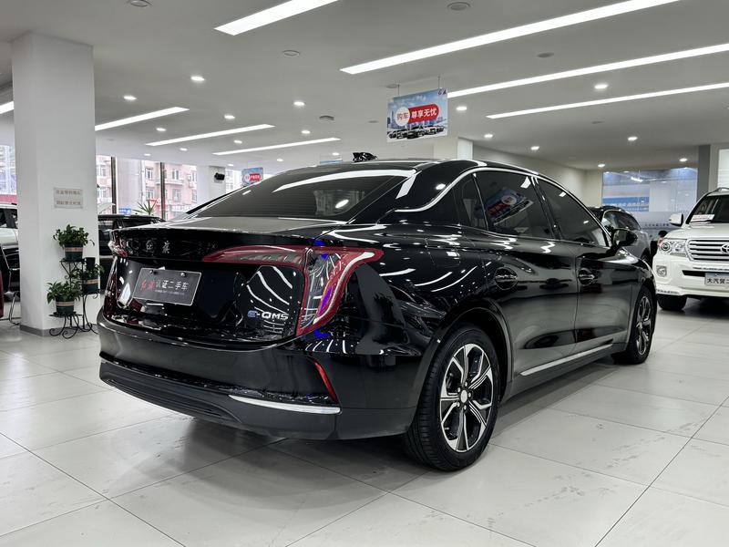 Hongqi E-QM5 - фото 4