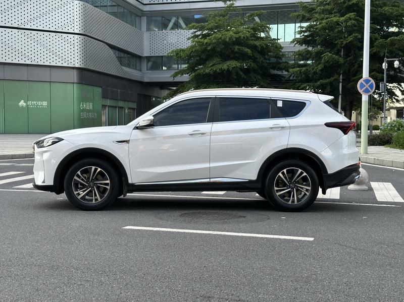 Jetour X70 PLUS - фото 3