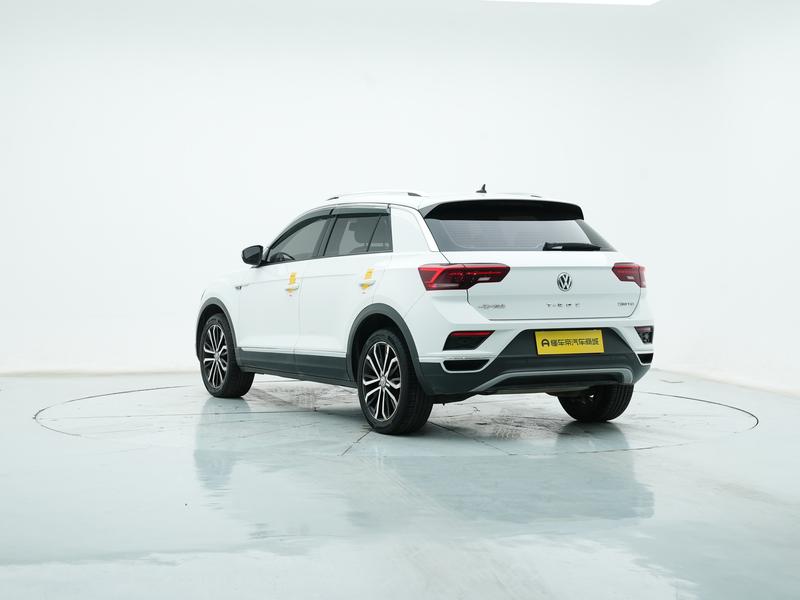 Volkswagen T-Roc - фото 4