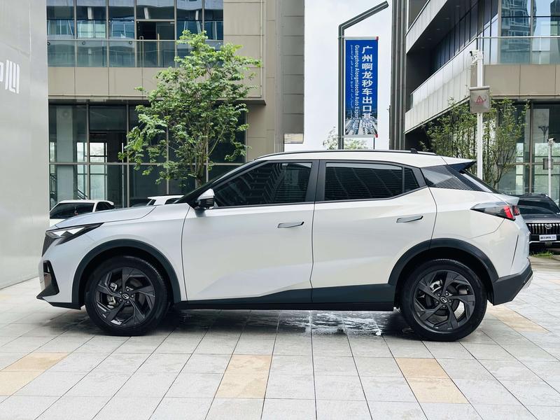 GAC Trumpchi GS3 - фото 3