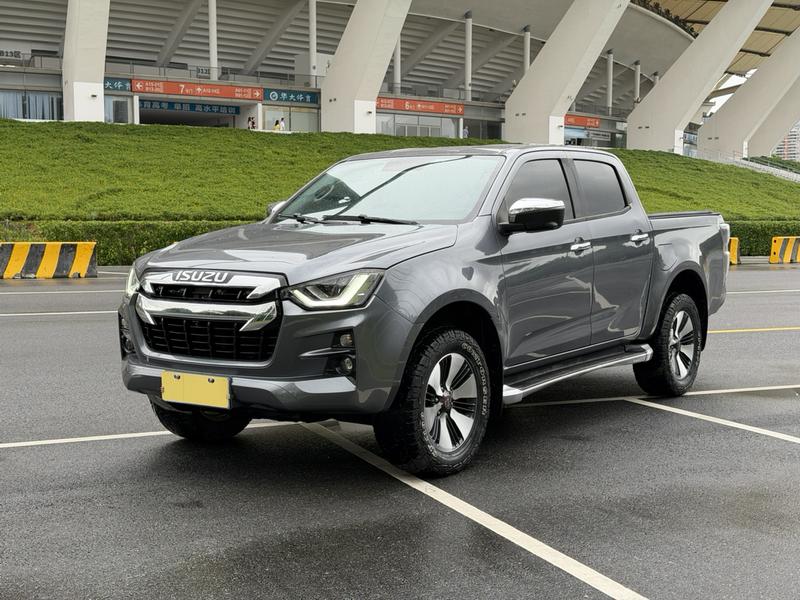 Isuzu D-MAX - фото 0