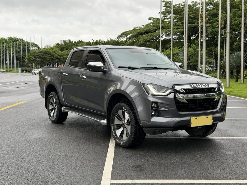 Isuzu D-MAX - фото 2
