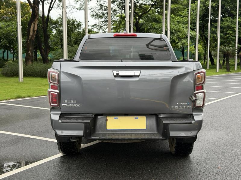 Isuzu D-MAX - фото 4