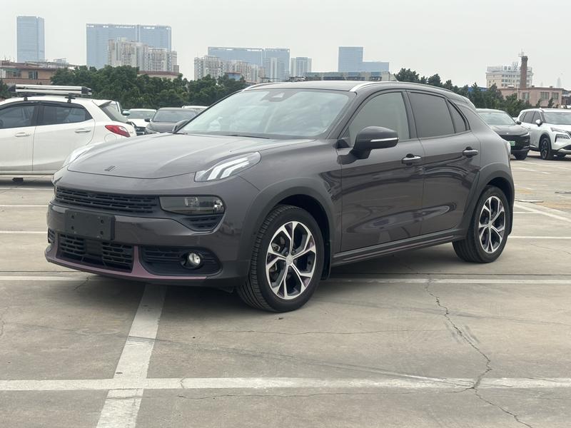 Lynk & Co 02 - фото 0