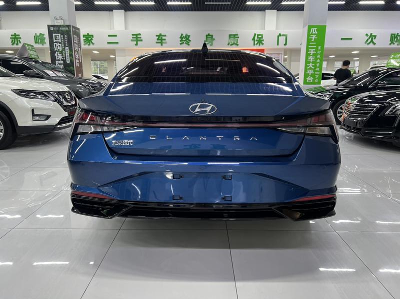 Hyundai Elantra - фото 4