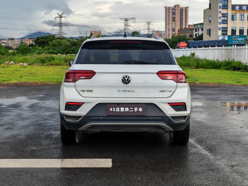 Volkswagen T-Roc - фото 4