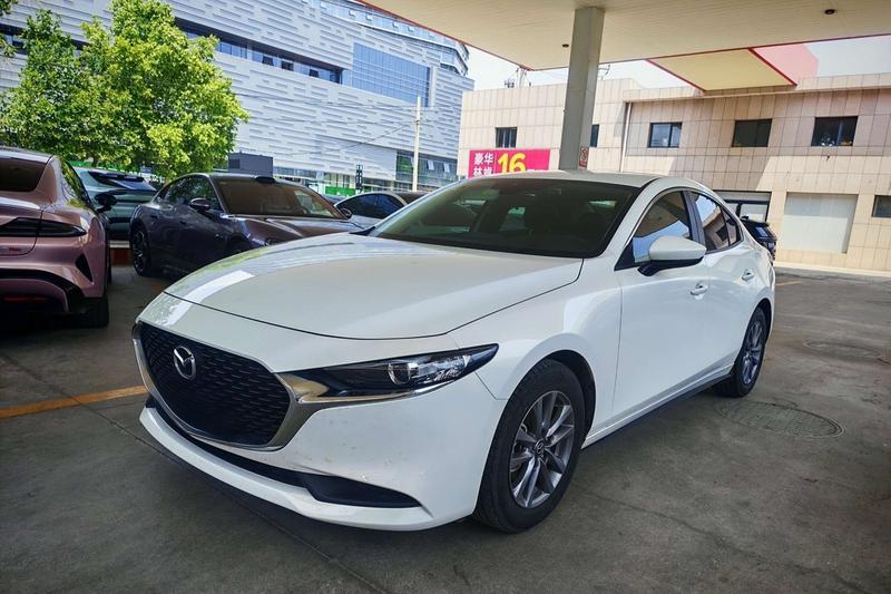 Mazda Mazda3 - фото 0