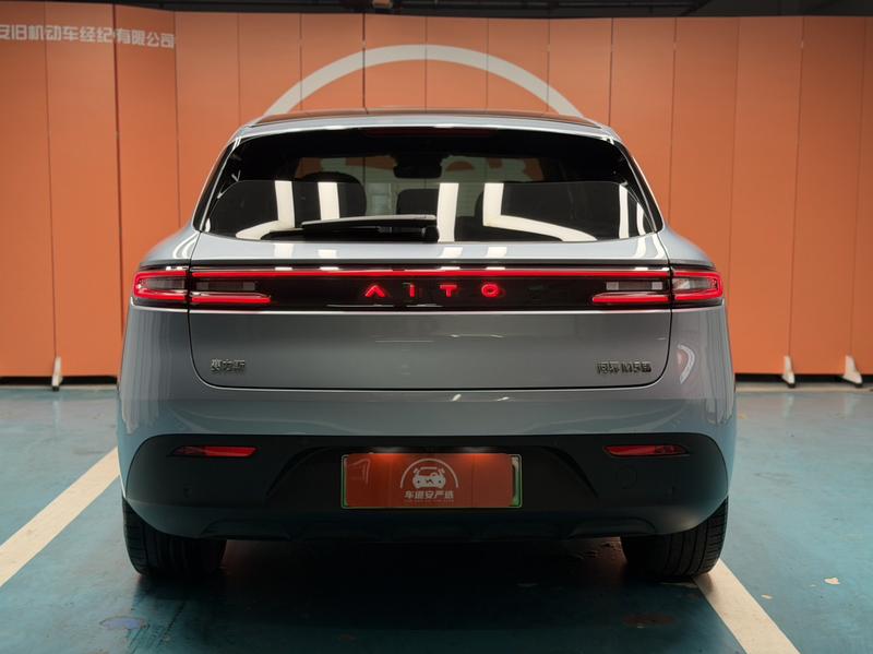 AITO M5 - фото 4