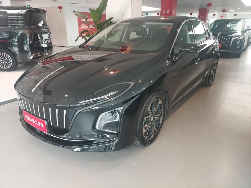 Hongqi E-QM5 - фото 0