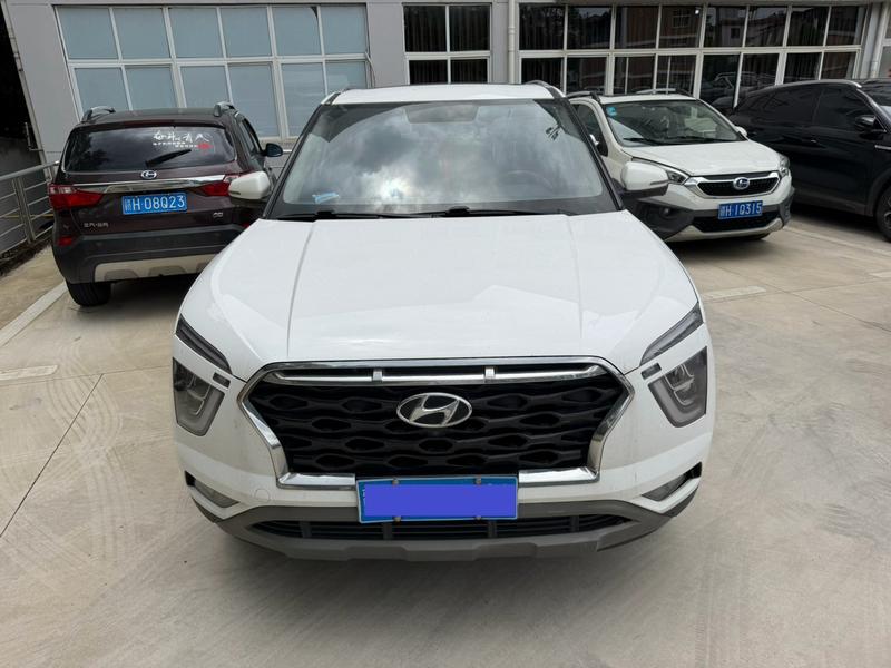 Hyundai ix25 - фото 1