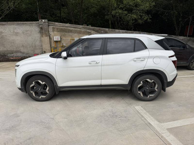 Hyundai ix25 - фото 3