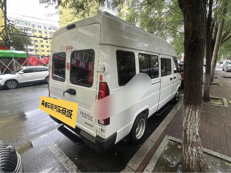 Iveco Daily - фото 3