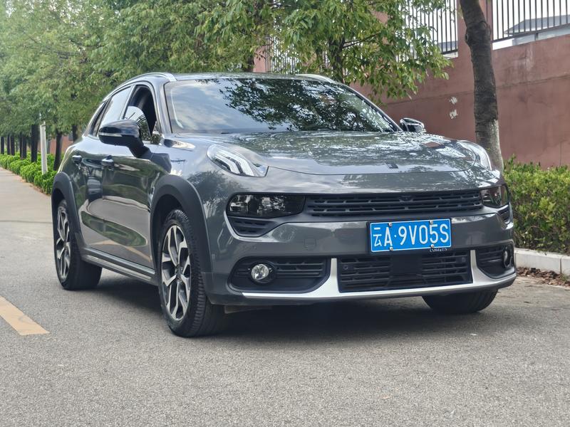 Lynk & Co 02 - фото 2