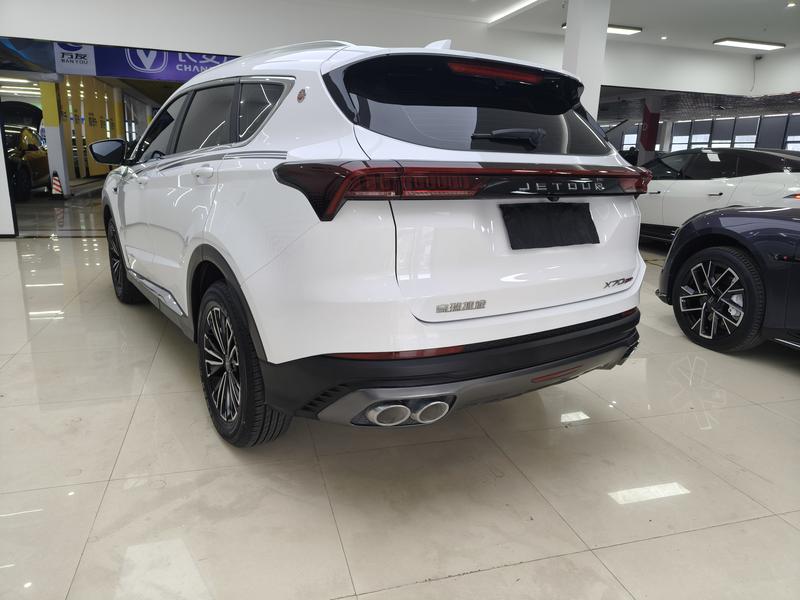 Jetour X70 PLUS - фото 3