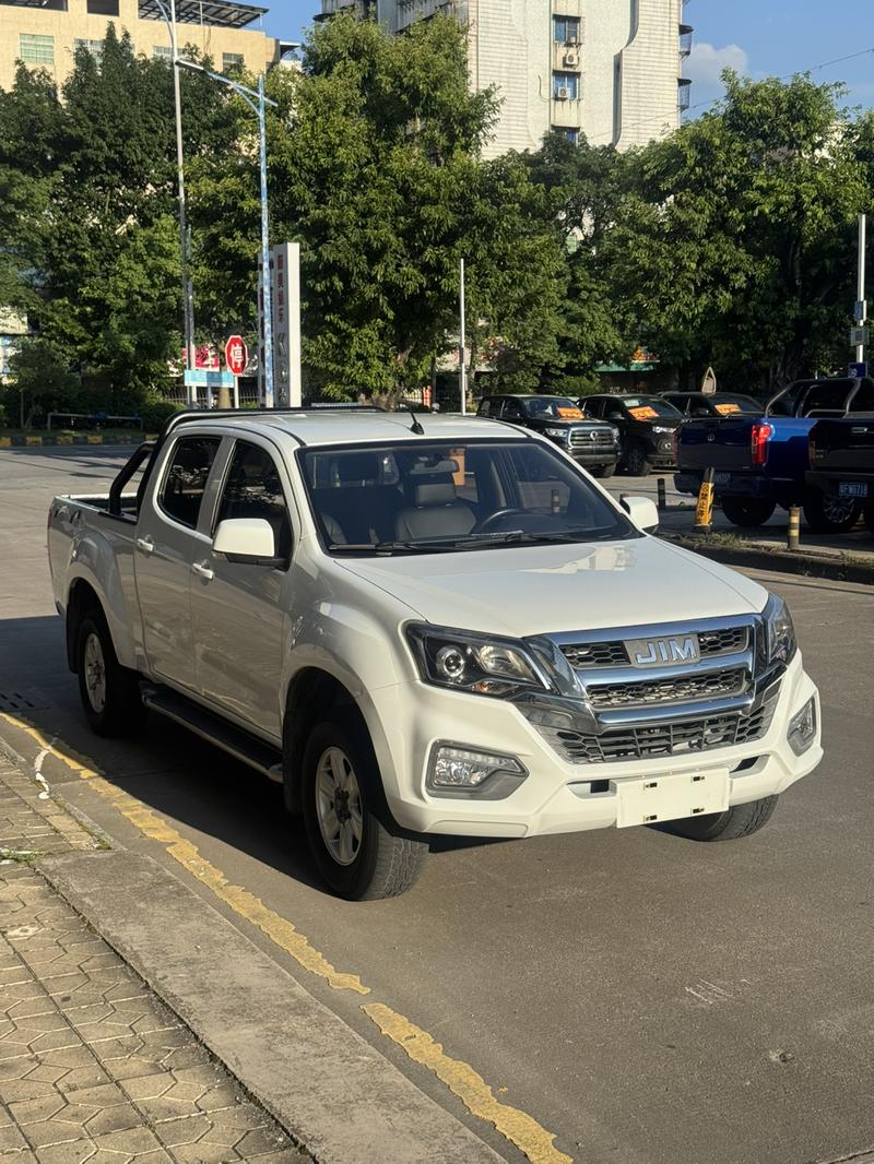 Isuzu RE-MAX - фото 2