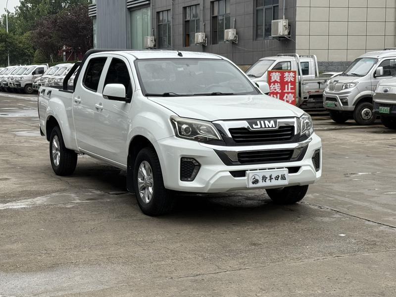 Isuzu RE-MAX - фото 1