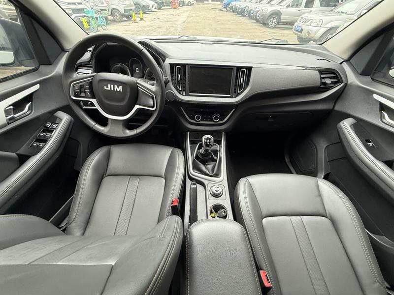 Isuzu RE-MAX - фото 4