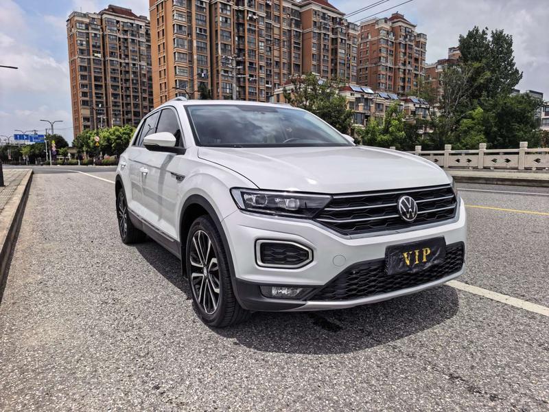 Volkswagen T-Roc - фото 2